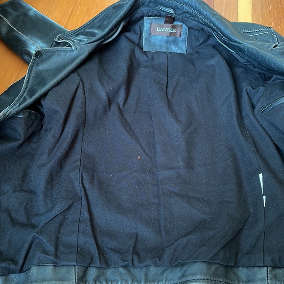 Danier Black Vintage Leather Biker Jacket - Picture 11 of 15